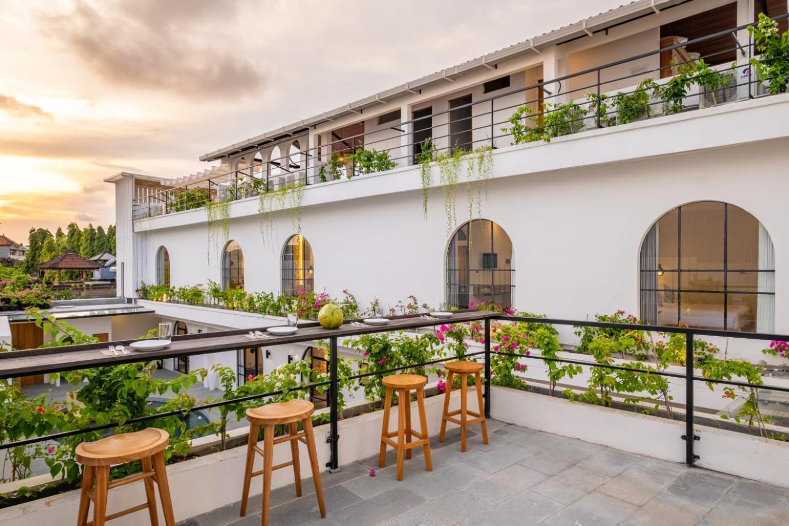 Mysa Boutique Hotel Семиньяк Экстерьер фото